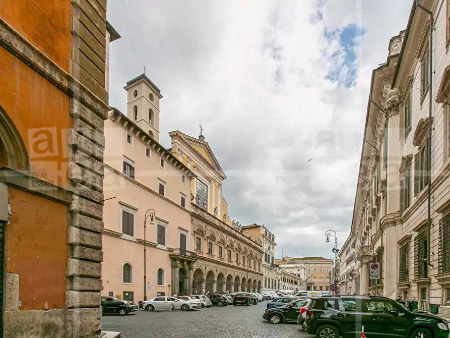 Immagine 25 di Ufficio in affitto  in Via Di San Marcello a Roma
