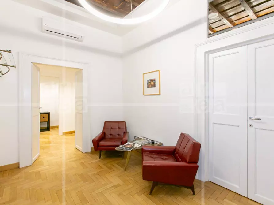 Immagine 18 di Ufficio in affitto  in Via Di San Marcello a Roma