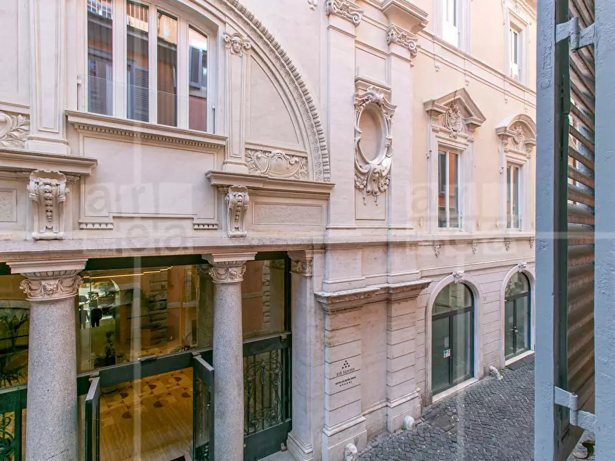 Immagine 25 di Ufficio in affitto  in Via Di San Marcello a Roma