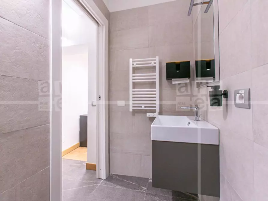 Immagine 28 di Ufficio in affitto  in Via Di San Marcello a Roma