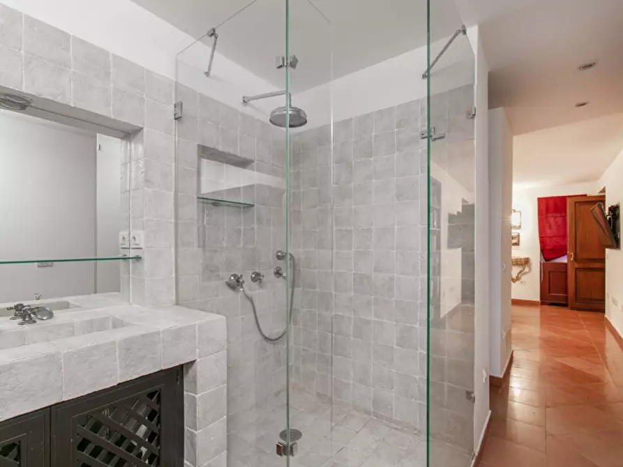 Immagine 5 di Appartamento in vendita  in Via Cola Di Rienzo a Roma