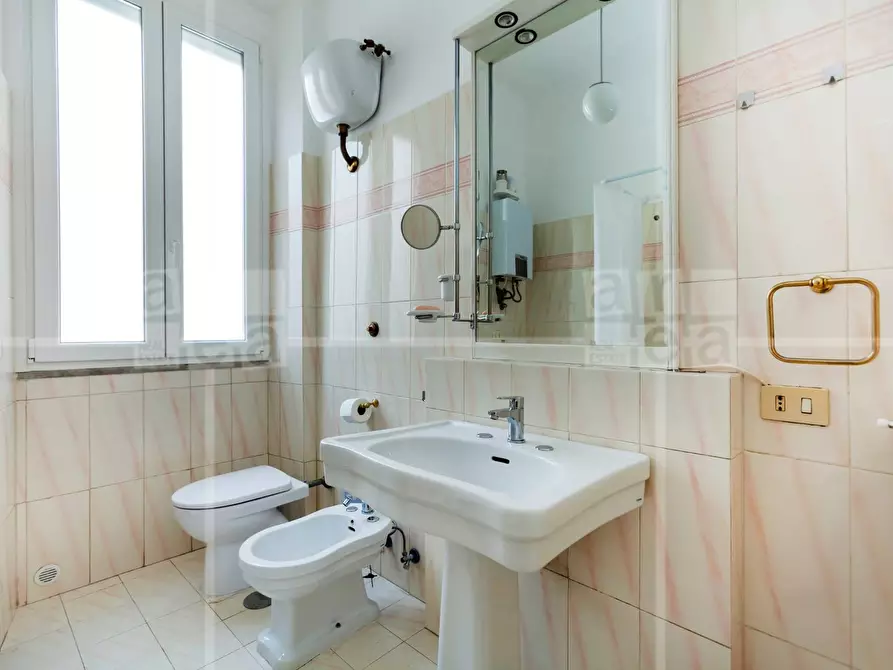 Immagine 18 di Appartamento in affitto  in Via Pietro Albertini a Roma