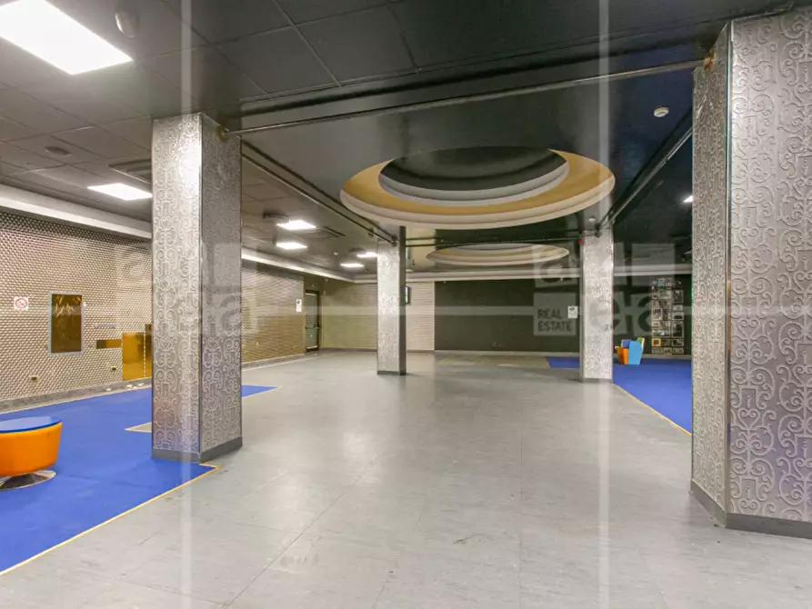 Immagine 2 di Locale commerciale in affitto  in Via Tiburtina a Roma