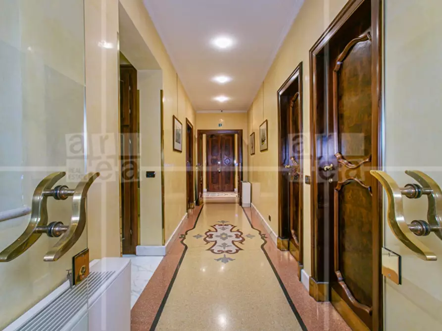 Immagine 36 di Ufficio in vendita  in Via Boncompagni 28 a Roma