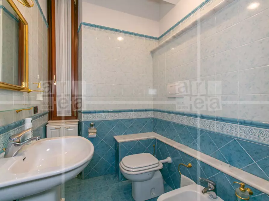 Immagine 46 di Ufficio in vendita  in Via Boncompagni 28 a Roma