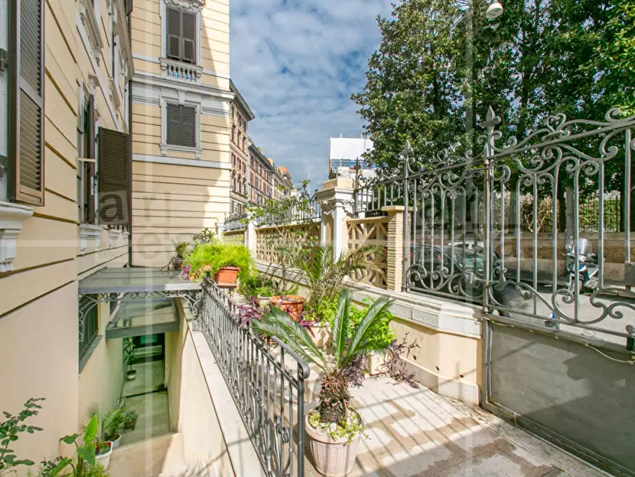 Immagine 48 di Ufficio in vendita  in Via Boncompagni 28 a Roma