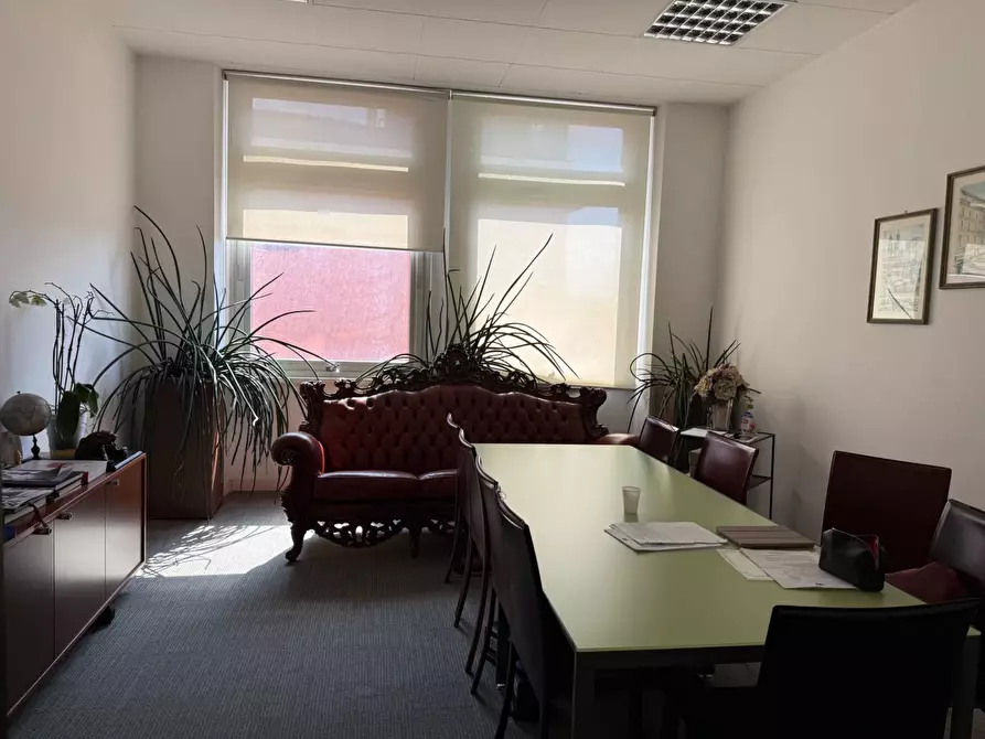 Immagine 10 di Ufficio in affitto  in Piazza San bernardo a Roma