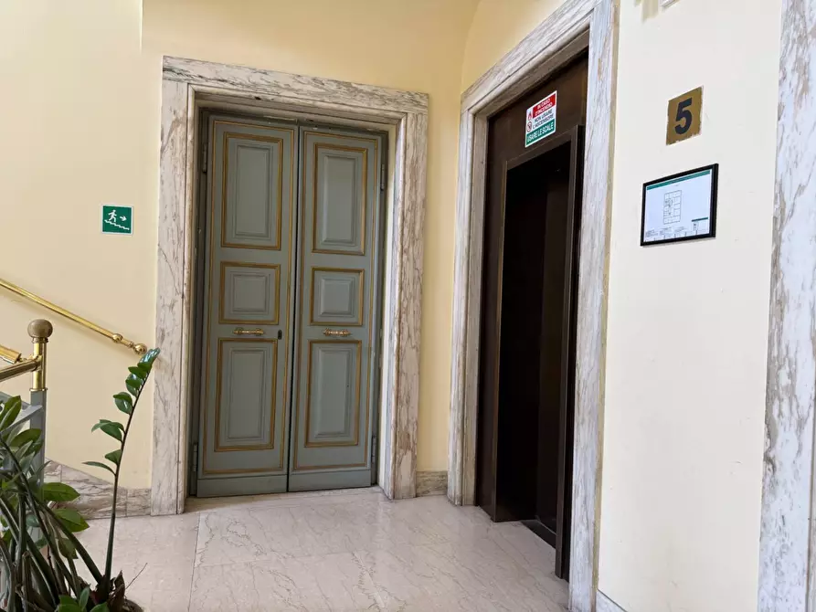 Immagine 14 di Ufficio in affitto  in Piazza San bernardo a Roma