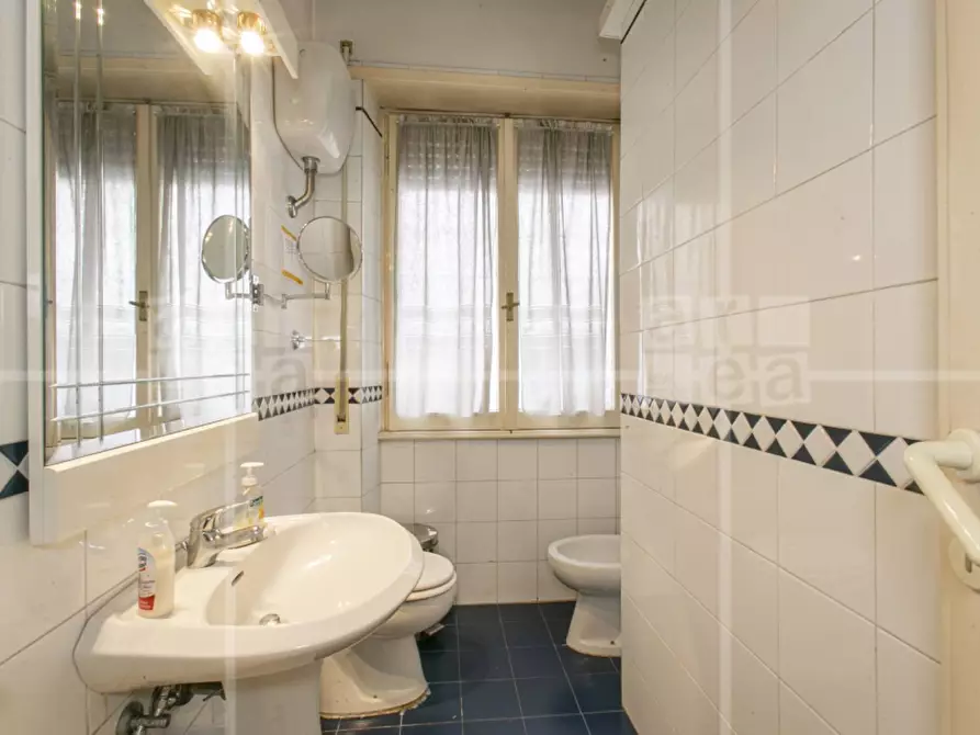 Immagine 13 di Appartamento in vendita  in Via Pietro Fedele 51 a Roma