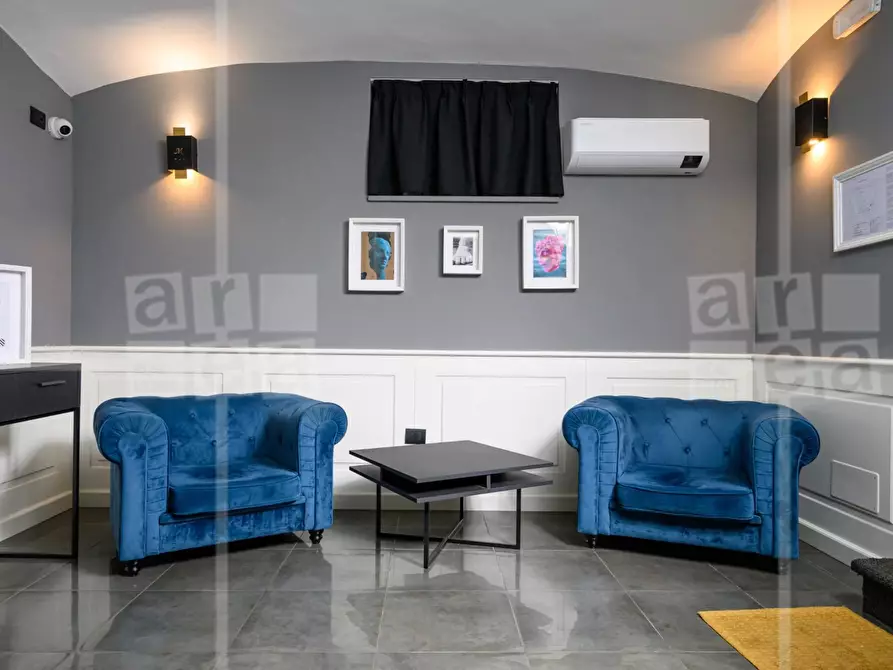 Immagine 2 di Attività commerciale in vendita  in Via Carlo Emanuele I a Roma