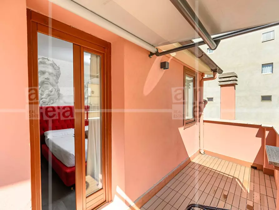 Immagine 21 di Attività commerciale in vendita  in Via Carlo Emanuele I a Roma