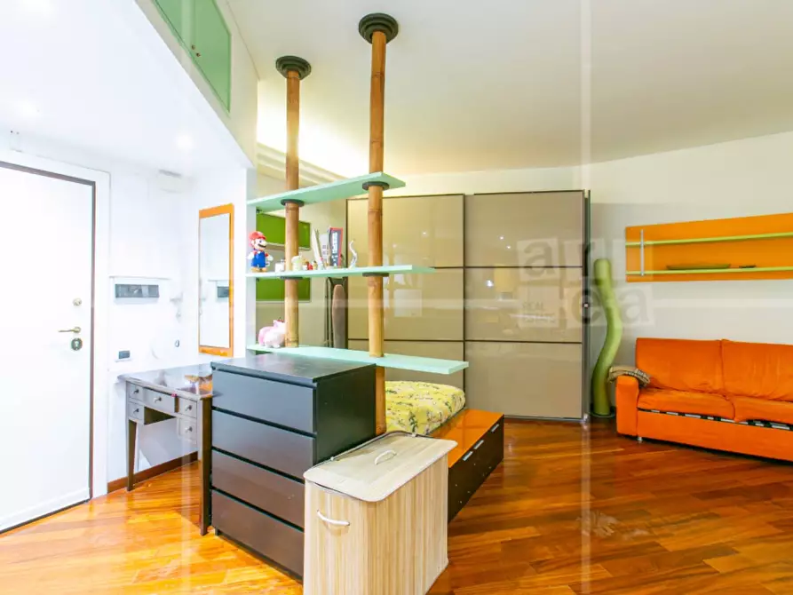 Immagine 6 di Appartamento in vendita  in Via Fiorini Fiorino a Roma