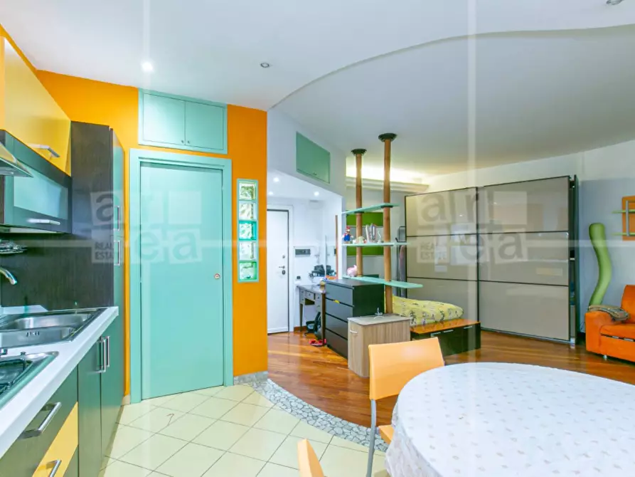 Immagine 8 di Appartamento in vendita  in Via Fiorini Fiorino a Roma
