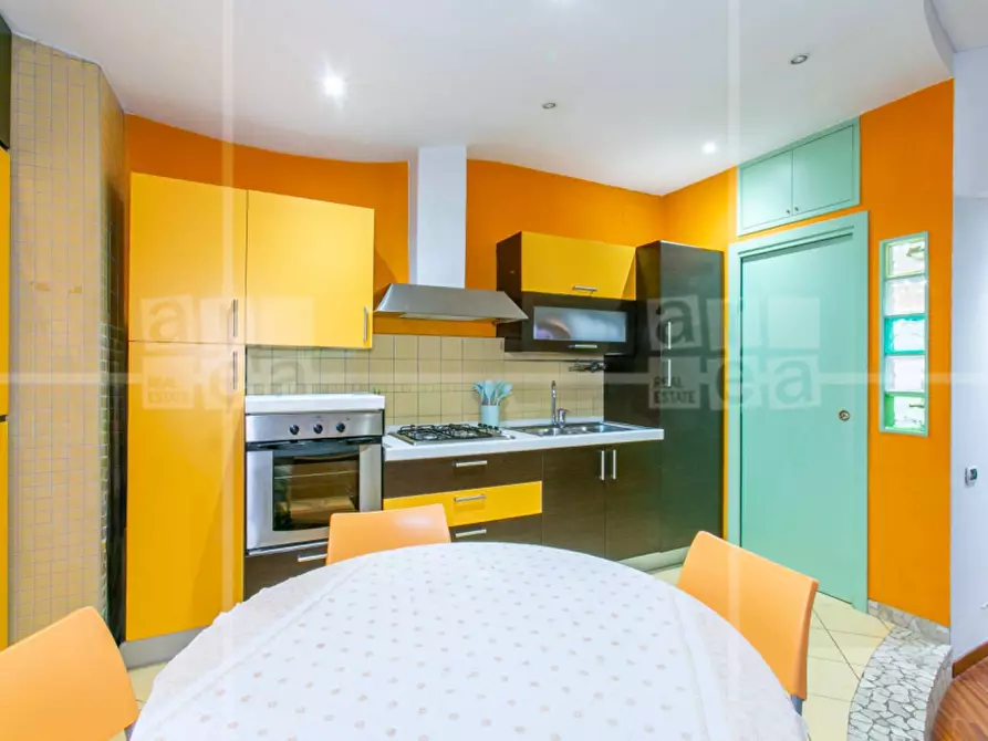 Immagine 11 di Appartamento in vendita  in Via Fiorini Fiorino a Roma