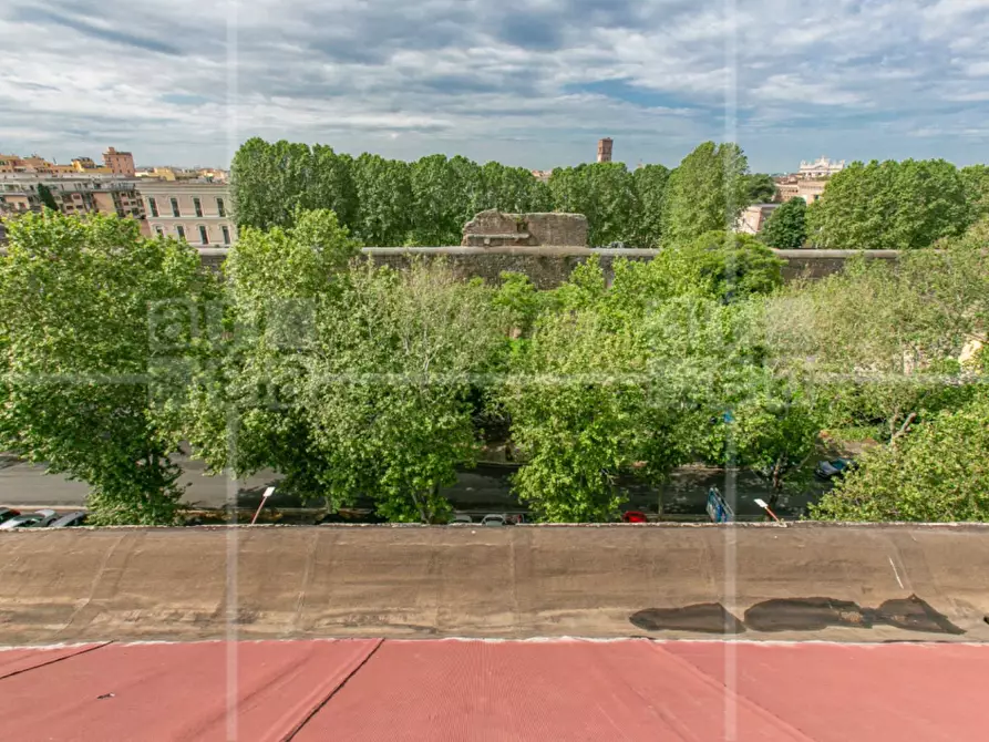Immagine 32 di Appartamento in vendita  in Via Casilina a Roma