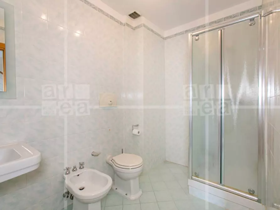 Immagine 48 di Appartamento in vendita  in Via Casilina a Roma