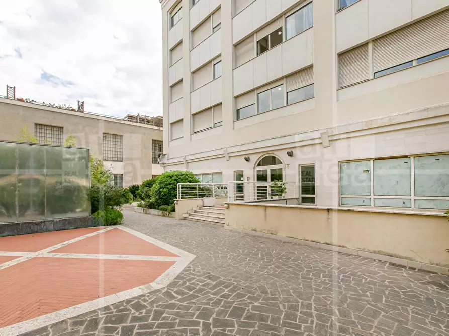 Immagine 51 di Appartamento in vendita  in Via Casilina a Roma