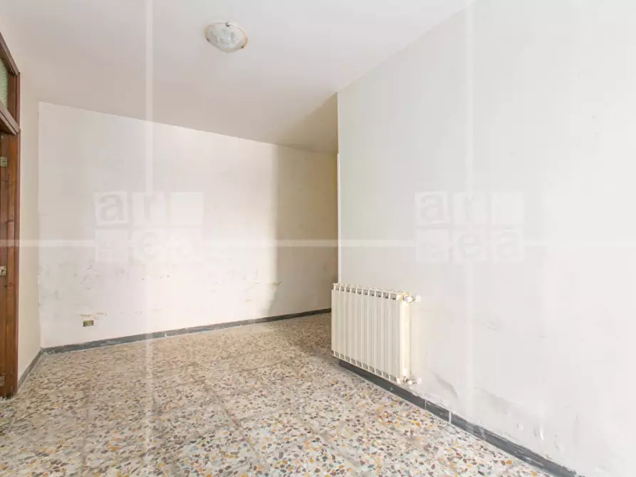 Immagine 3 di Appartamento in vendita  in Via Trofarello a Roma