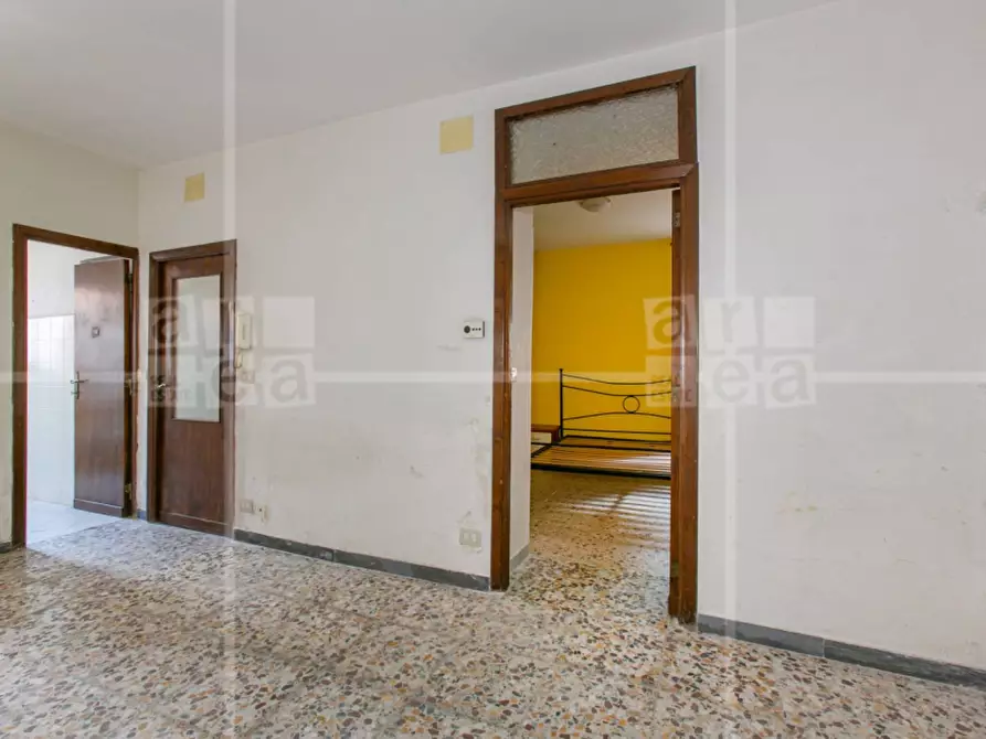 Immagine 8 di Appartamento in vendita  in Via Trofarello a Roma