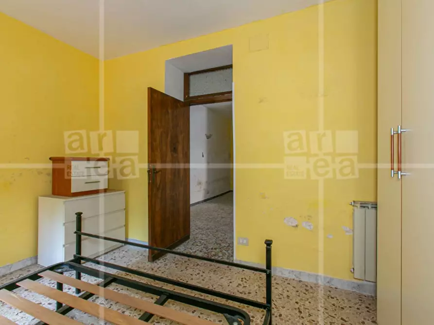 Immagine 12 di Appartamento in vendita  in Via Trofarello a Roma