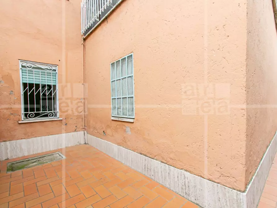 Immagine 29 di Appartamento in vendita  in Via Trofarello a Roma