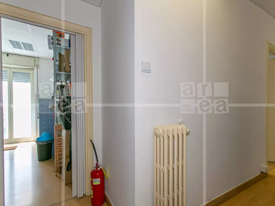 Immagine 10 di Ufficio in vendita  in Via Ascanio Rivaldi a Roma