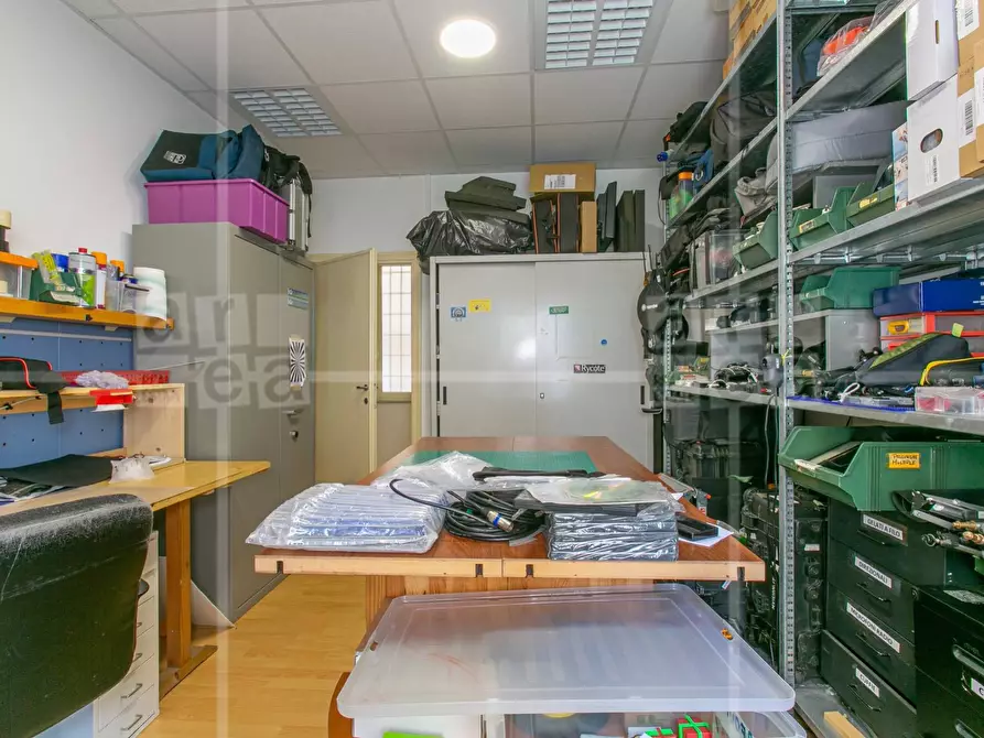Immagine 13 di Ufficio in vendita  in Via Ascanio Rivaldi a Roma