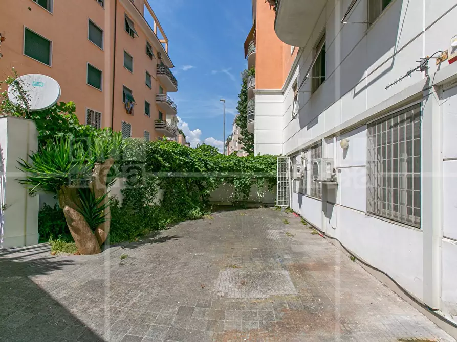 Immagine 23 di Appartamento in vendita  in Via Ascanio Rivaldi a Roma