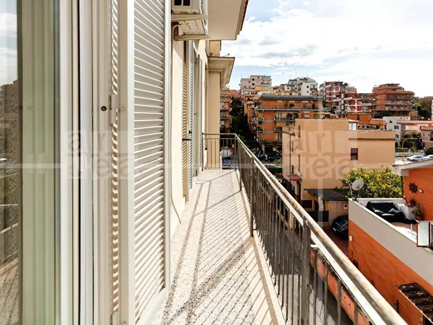Immagine 20 di Appartamento in affitto  in Via Pietro Albertini a Roma