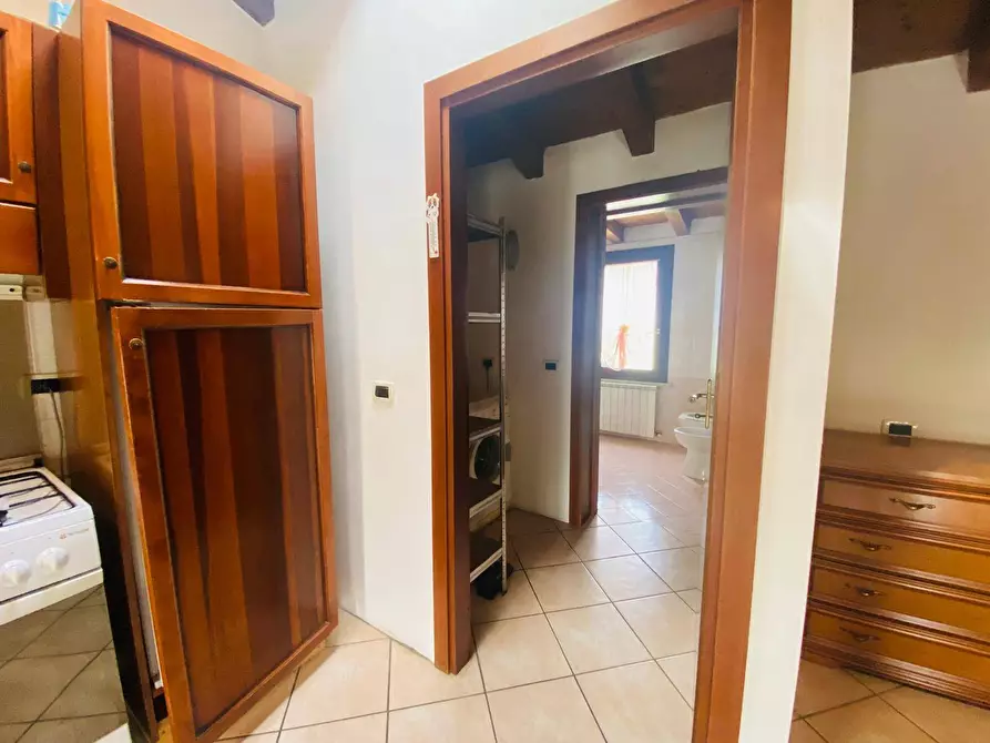 Immagine 4 di Appartamento in affitto  a Borgofranco Sul Po