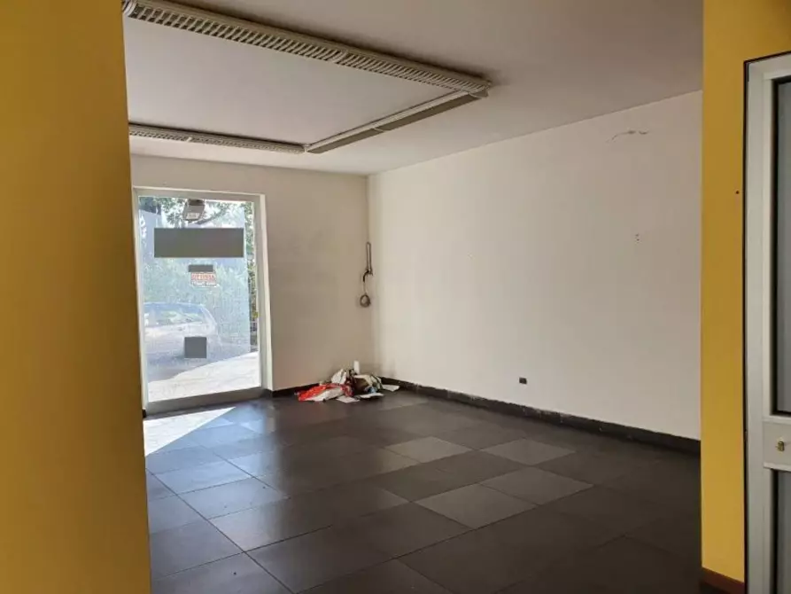 Immagine 7 di Locale commerciale in affitto  in Tagliamento 299 a Avellino