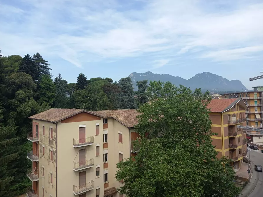 Immagine 13 di Attico in vendita  in dei Due Principati a Avellino