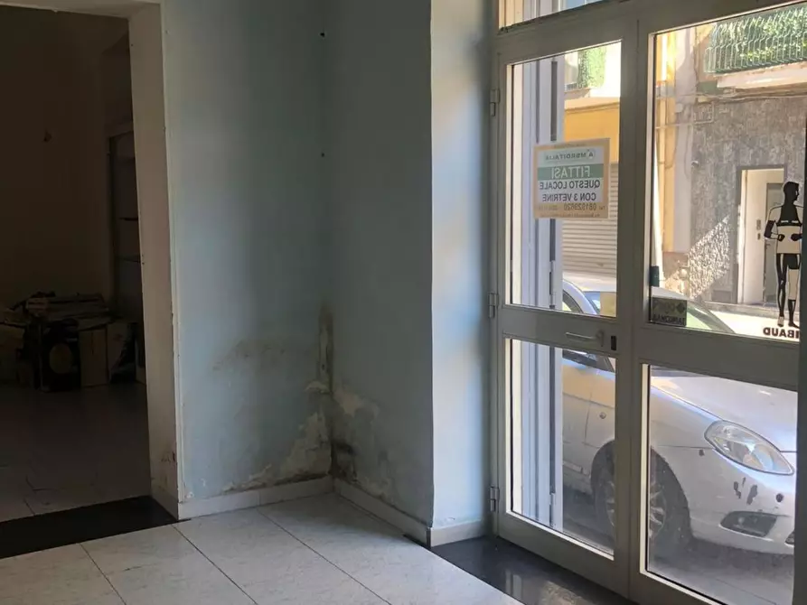 Immagine 9 di Locale commerciale in affitto  in FEDERICO RICCO a Nocera Inferiore