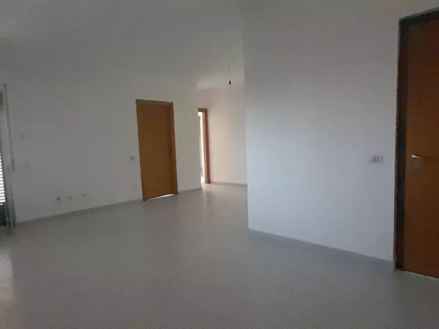 Immagine 1 di Appartamento in vendita  in viale paestum 2 a Eboli