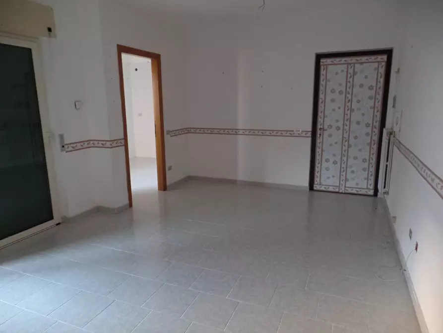 Immagine 1 di Appartamento in vendita  in viale paestum 2 a Eboli