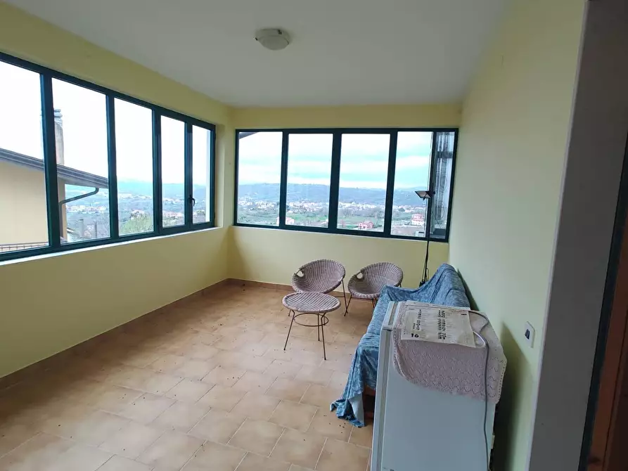 Immagine 5 di Appartamento in vendita  in Via Santa Caterina a Mirabella Eclano