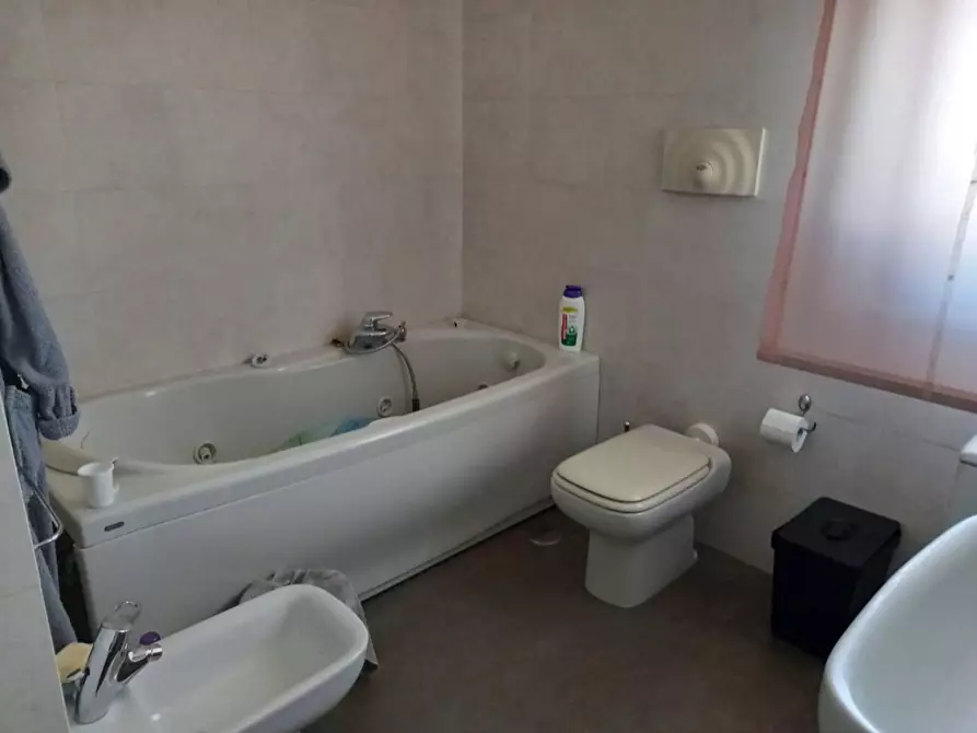 Immagine 11 di Casa semindipendente in vendita  in Archi 56 a Avellino