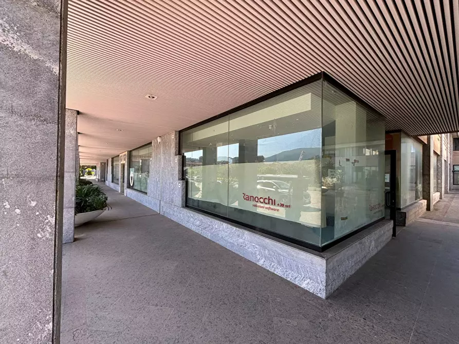 Immagine 1 di Ufficio in vendita  in via palatucci a Avellino