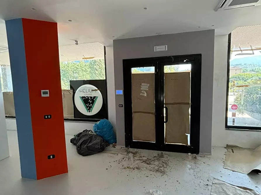 Immagine 9 di Ufficio in vendita  in via palatucci a Avellino