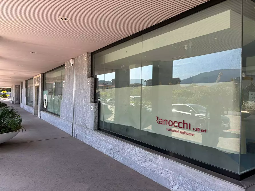 Immagine 2 di Ufficio in vendita  in via palatucci a Avellino