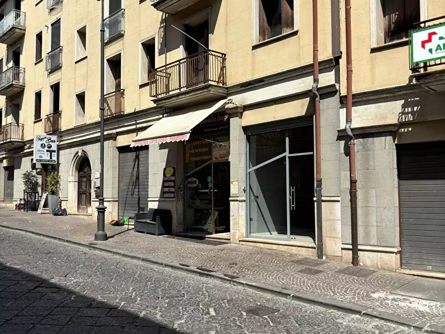 Immagine 3 di Locale commerciale in affitto  in Corso Umberto a Avellino