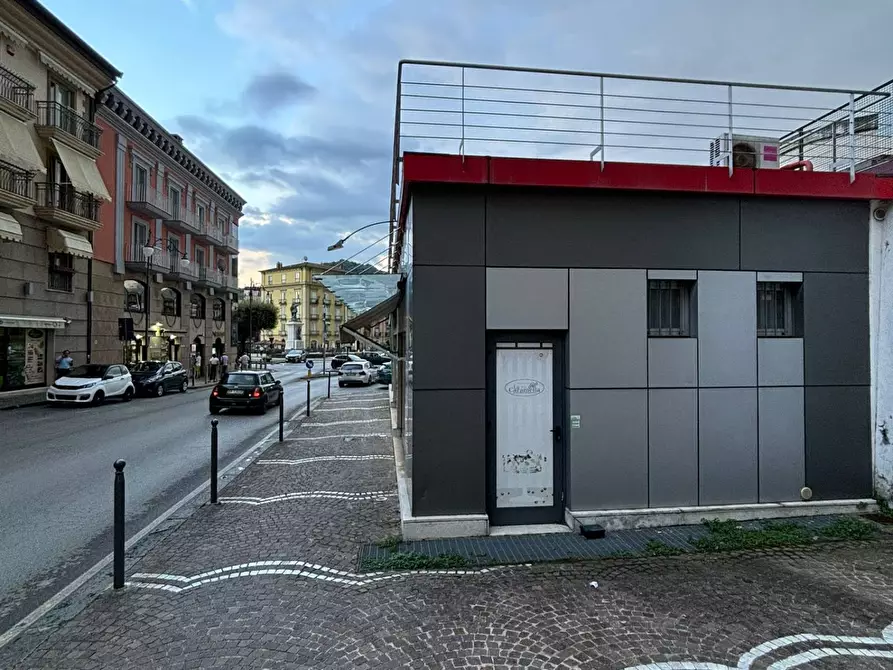 Immagine 2 di Locale commerciale in affitto  in via manfredi a Aiello Del Sabato