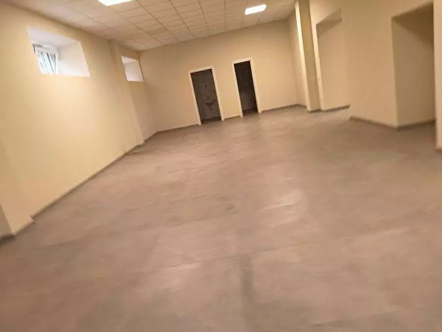 Immagine 6 di Locale commerciale in affitto  in VIA RIVO CEROLA a Sarno