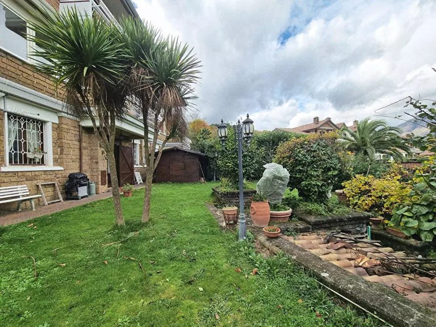 Immagine 2 di Casa semindipendente in vendita  a Avellino