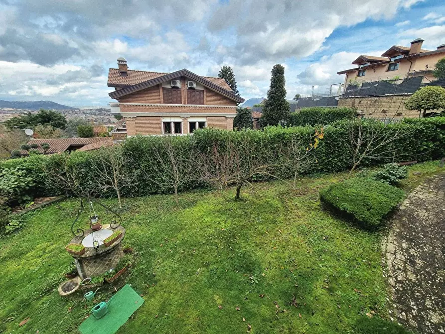 Immagine 16 di Casa semindipendente in vendita  a Avellino