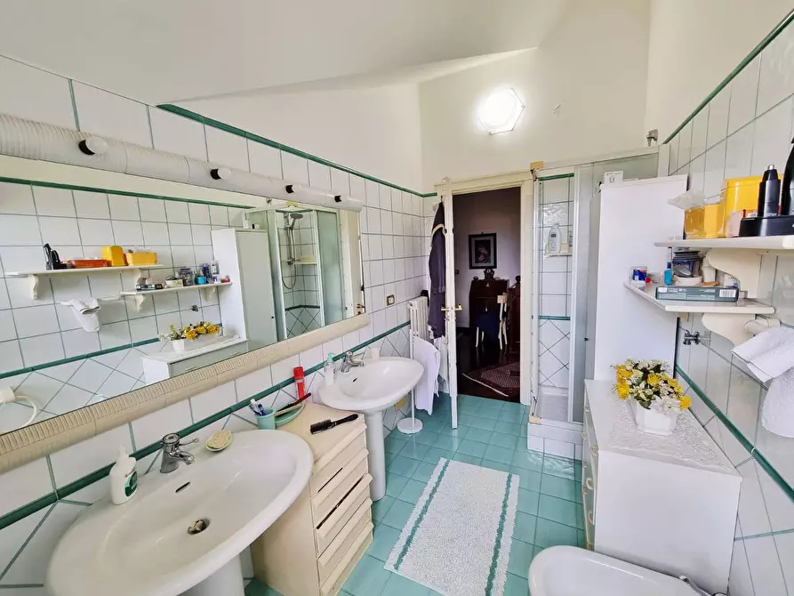 Immagine 62 di Casa semindipendente in vendita  a Avellino