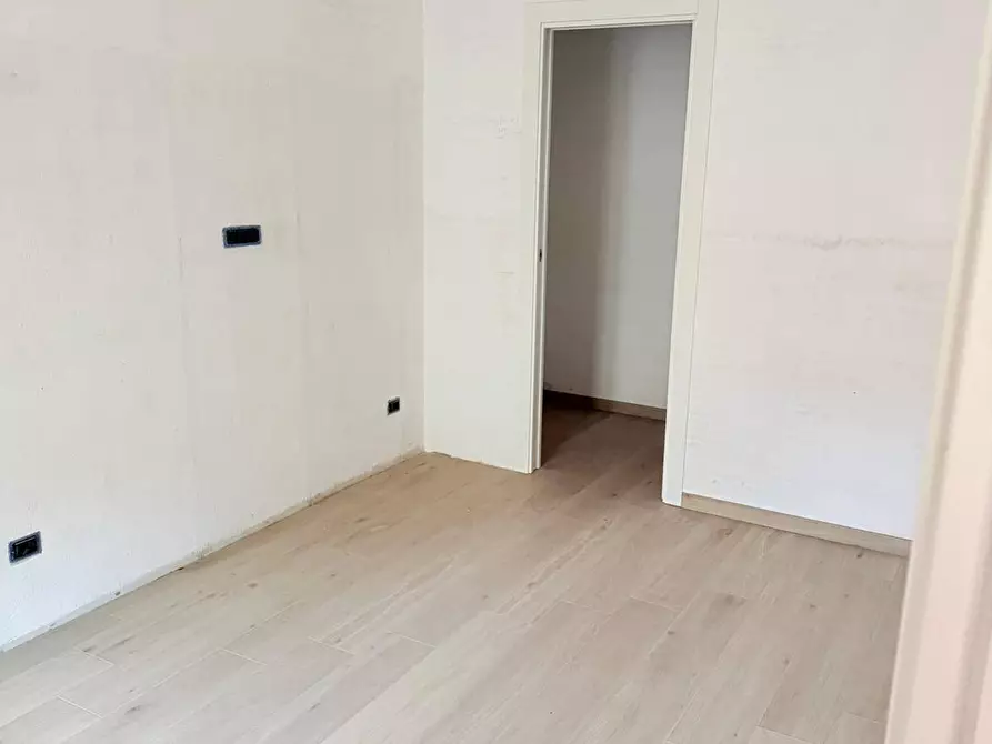 Immagine 6 di Appartamento in vendita  in via guerriero a Avellino