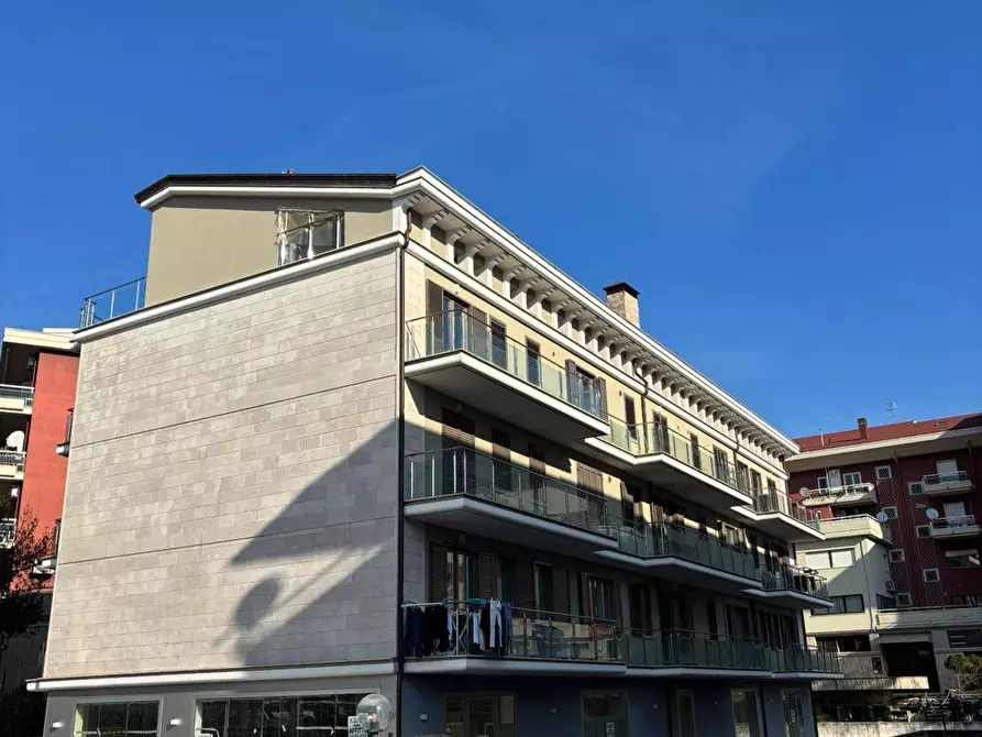 Immagine 1 di Appartamento in vendita  in via pescatori a Avellino