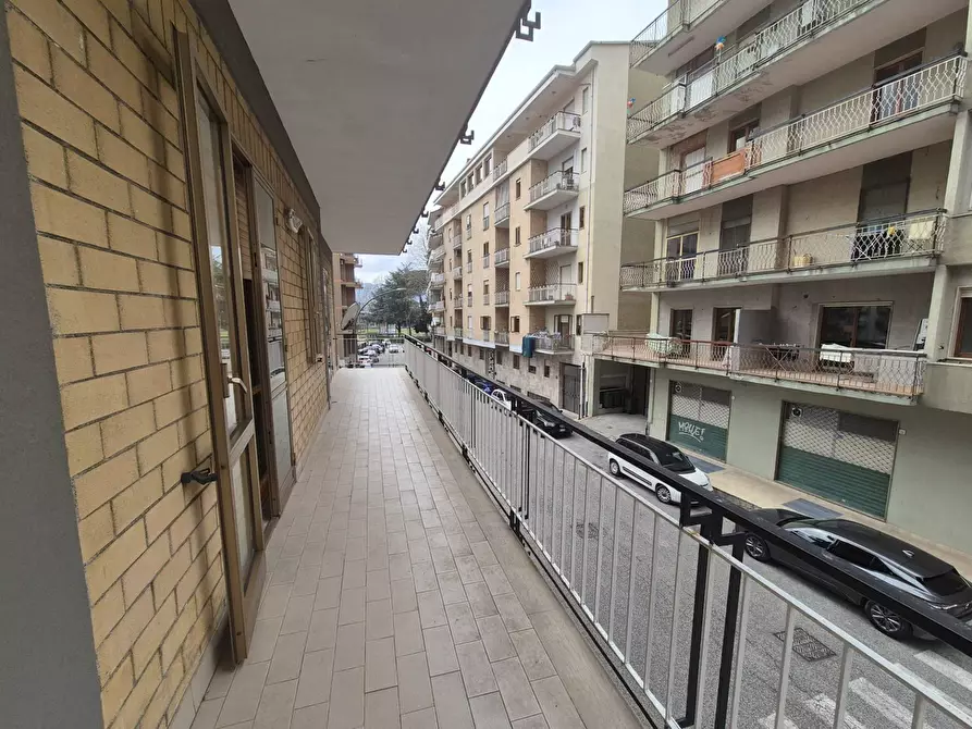 Immagine 1 di Appartamento in vendita  in via cesare uva a Avellino