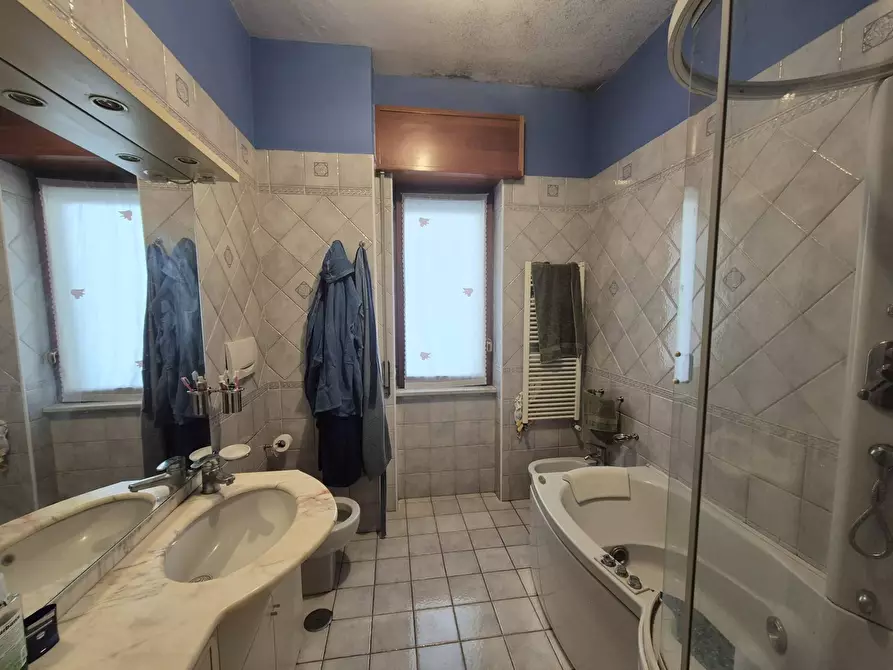 Immagine 4 di Appartamento in vendita  in via cesare uva a Avellino